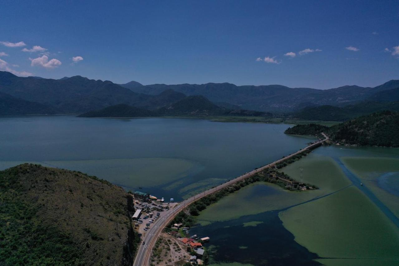 Lake House Buric Vranjina ภายนอก รูปภาพ